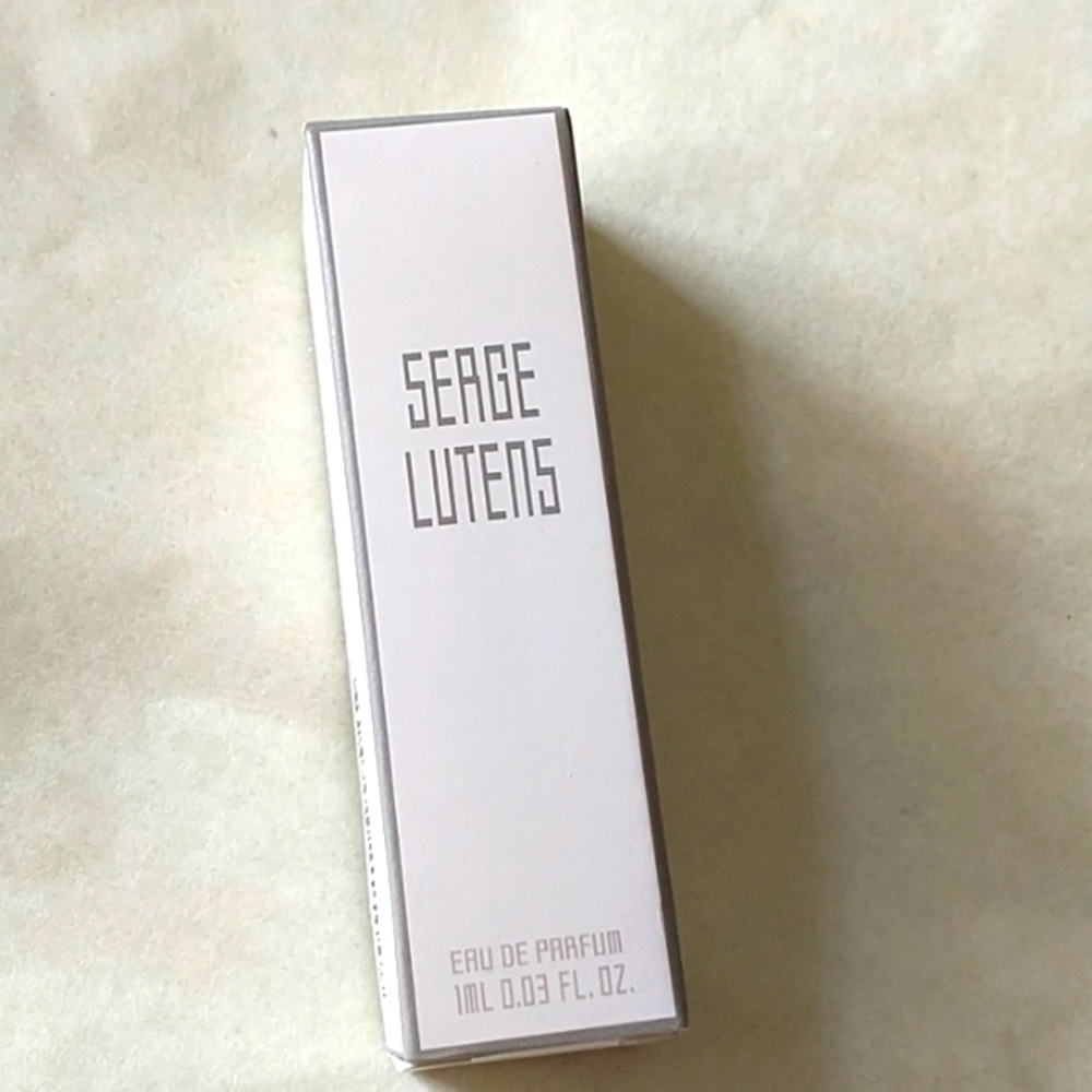 🌧️SERGE LUTENS 'Des cloud pour une pleure'